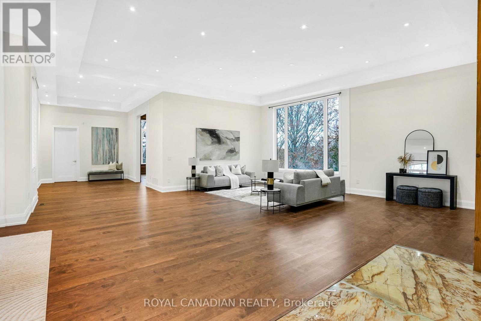 15 Glenview Heights Lane, King, Ontario  L3Y 4V9 - Photo 3 - N13618228