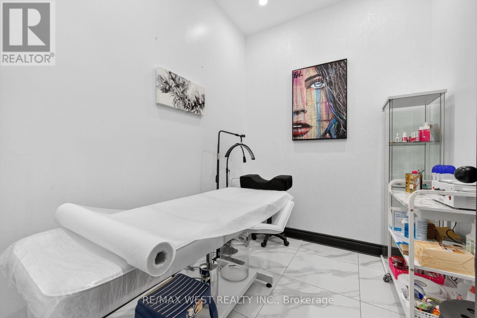 7 - 2396 Major Mackenzie Drive W, Vaughan, Ontario  L6A 4Y1 - Photo 33 - N13618240
