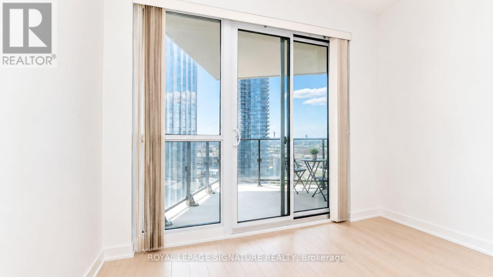 1005 - 10 Parklawn Road, Toronto, Ontario  M8Y 3H8 - Photo 6 - W13618170
