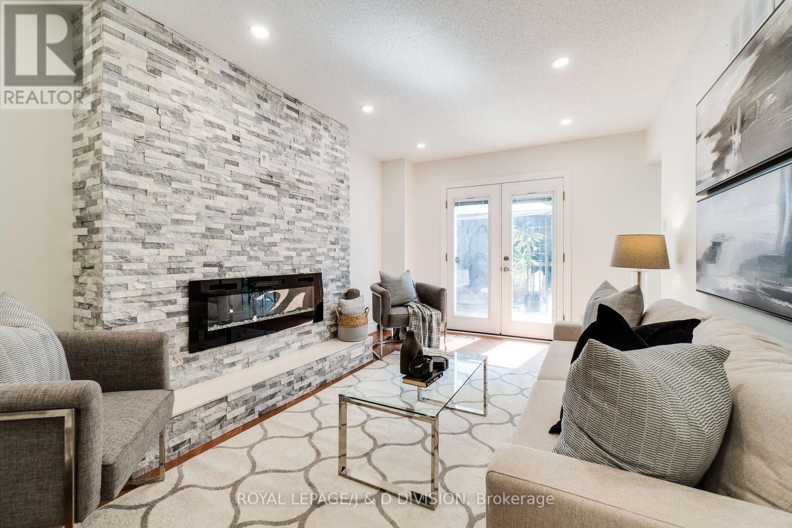 12 Jason Crescent, Halton Hills, Ontario  L7G 4Z4 - Photo 24 - W13618250