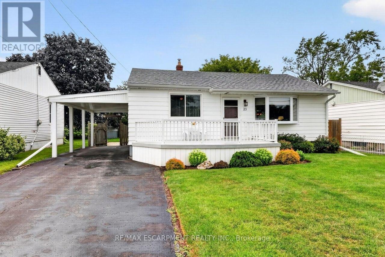 23 LAKEVIEW AVENUE, Grimsby, Ontario