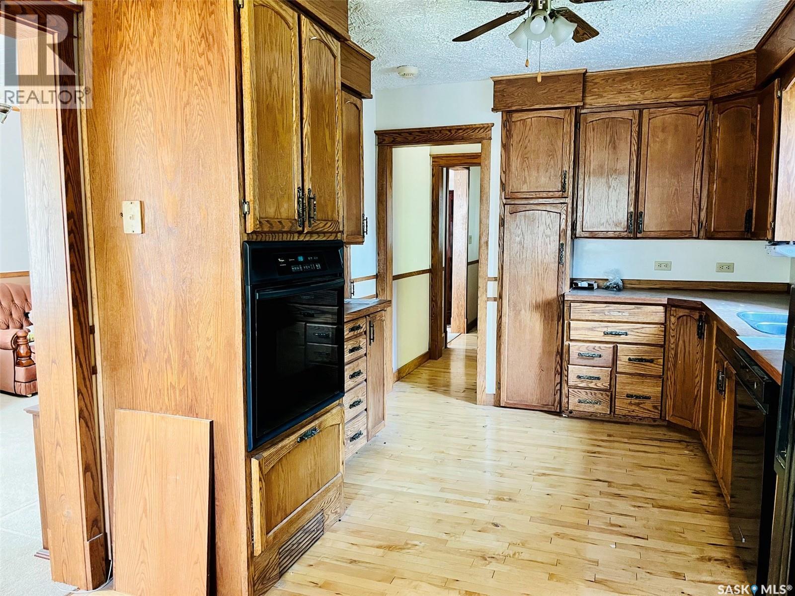 505 Macleod Avenue W, Melfort, Saskatchewan  S0E 1A0 - Photo 5 - SK042436