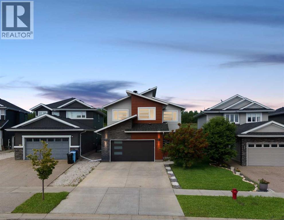 218 Prospect Drive E, Fort Mcmurray, Alberta  T9K 0W7 - Photo 1 - A2330557