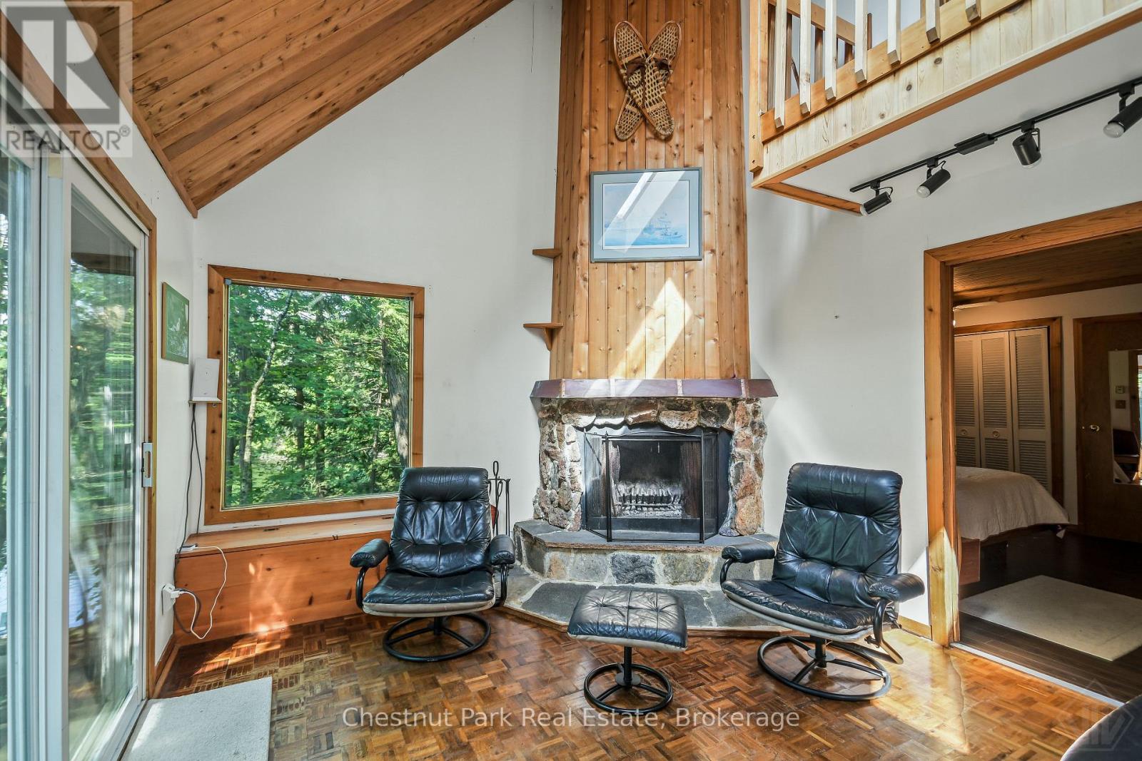 1 Merlin (Island M91) Island, Muskoka Lakes, Ontario  P1P 1R2 - Photo 18 - X13552974