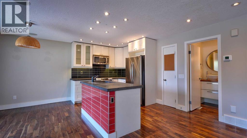 14, 2323 Oakmoor Drive Sw, Calgary, Alberta  T2V 4T2 - Photo 6 - A2332087