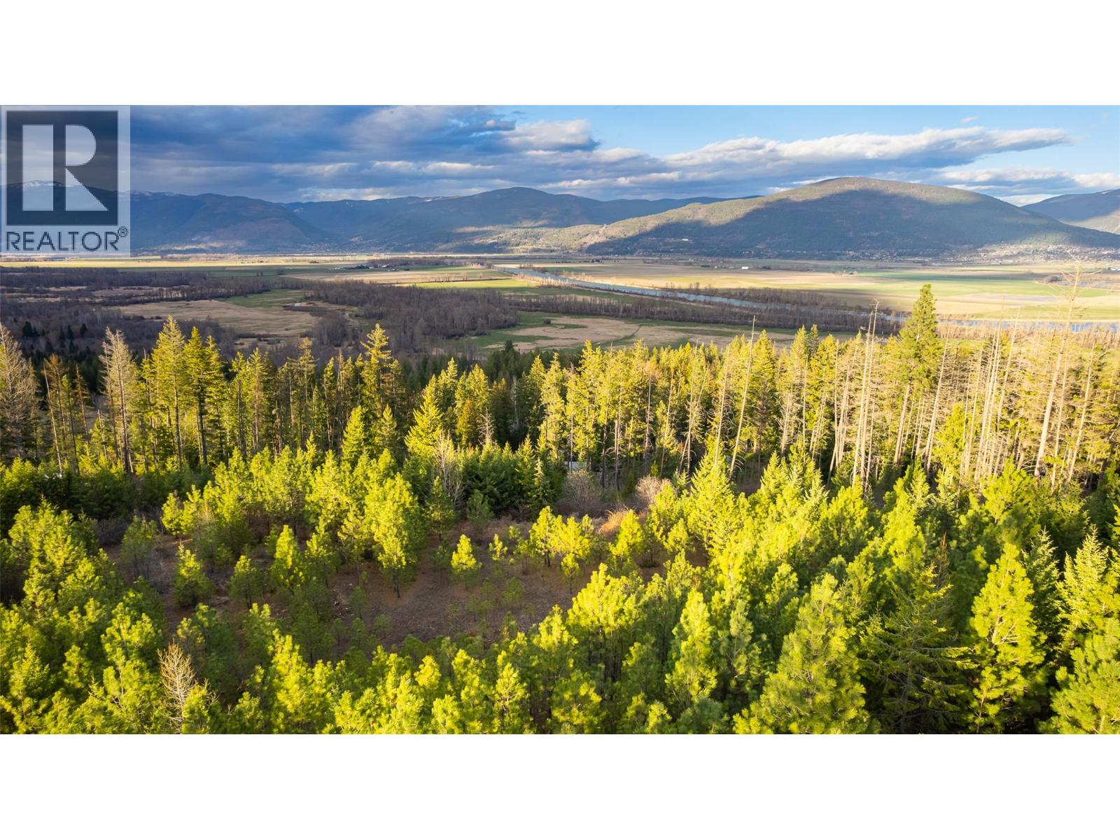 2075 Highland Crescent, Creston, British Columbia  V0B 1G7 - Photo 10 - 10382415