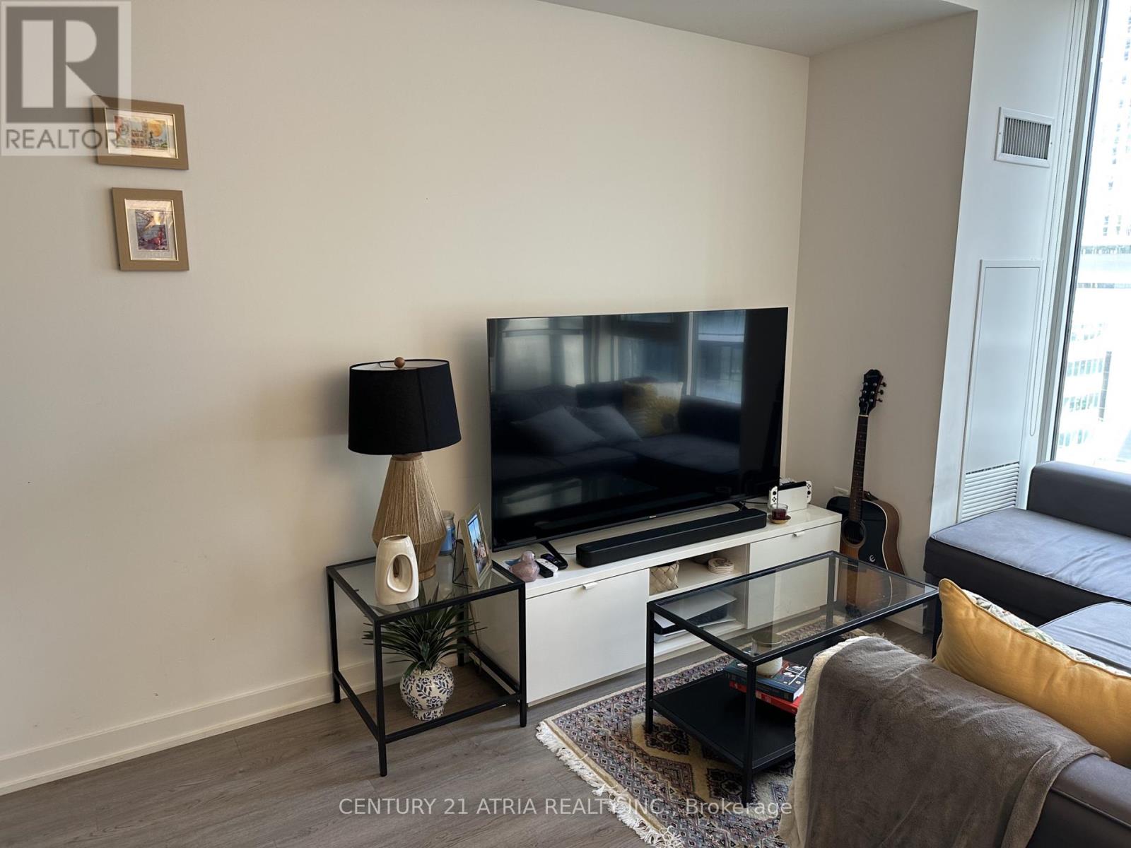 1005 - 357 King Street W, Toronto, Ontario  M5V 0S7 - Photo 5 - C13599406