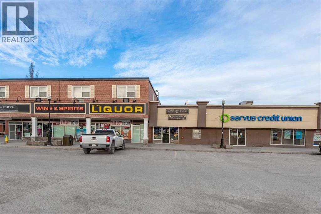 112 Athabasca Avenue, Hinton, Alberta  T7V 2A5 - Photo 7 - A2323123