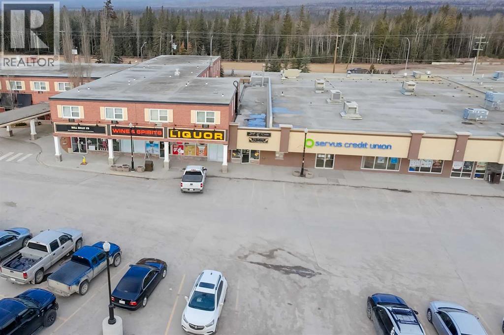 112 Athabasca Avenue, Hinton, Alberta  T7V 2A5 - Photo 11 - A2323123