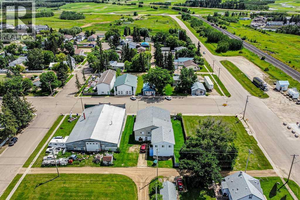9 Main Street, Hay Lakes, Alberta  T0B 1W0 - Photo 34 - A2330457