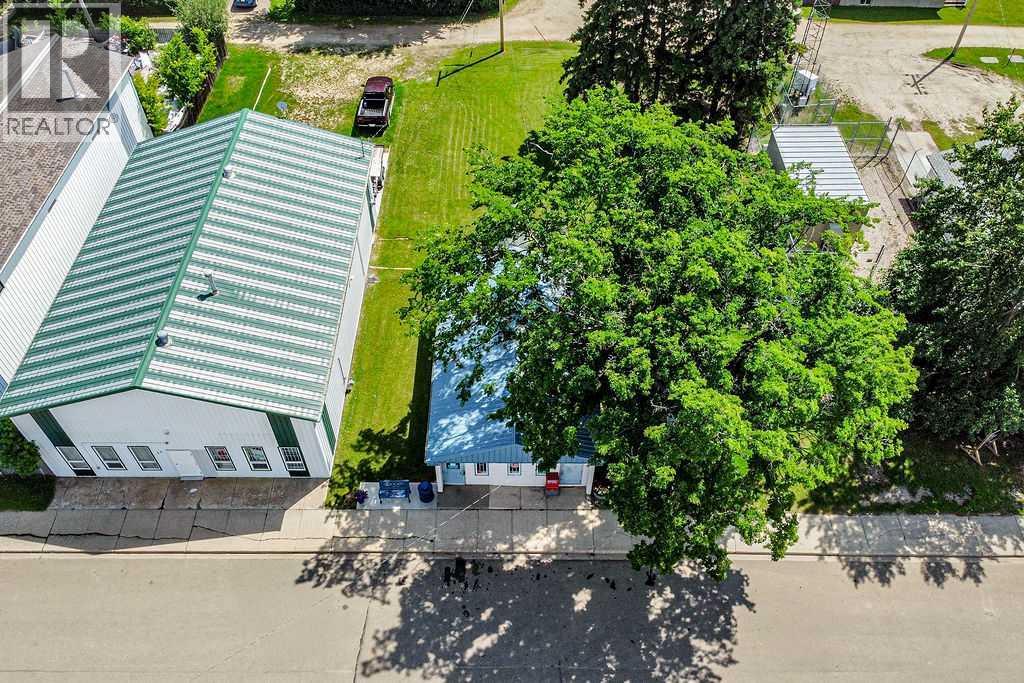 9 Main Street, Hay Lakes, Alberta  T0B 1W0 - Photo 30 - A2330457