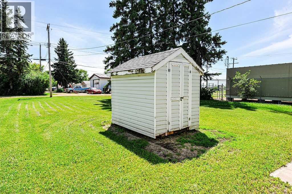 9 Main Street, Hay Lakes, Alberta  T0B 1W0 - Photo 37 - A2330457