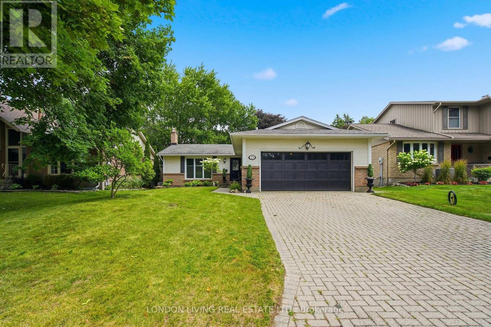 23 GREENBRIER CRESCENT, London South, Ontario