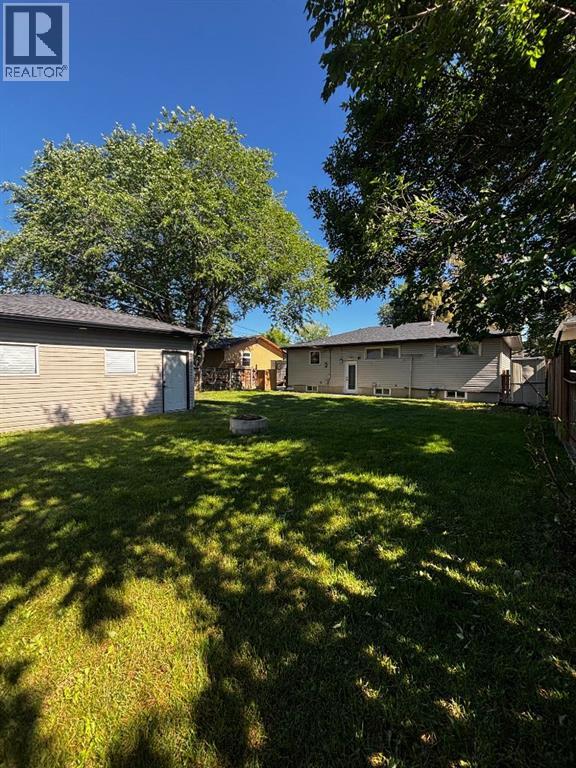 6031 Lacombe Way Sw, Calgary, Alberta  T3E 5T4 - Photo 44 - A2318640
