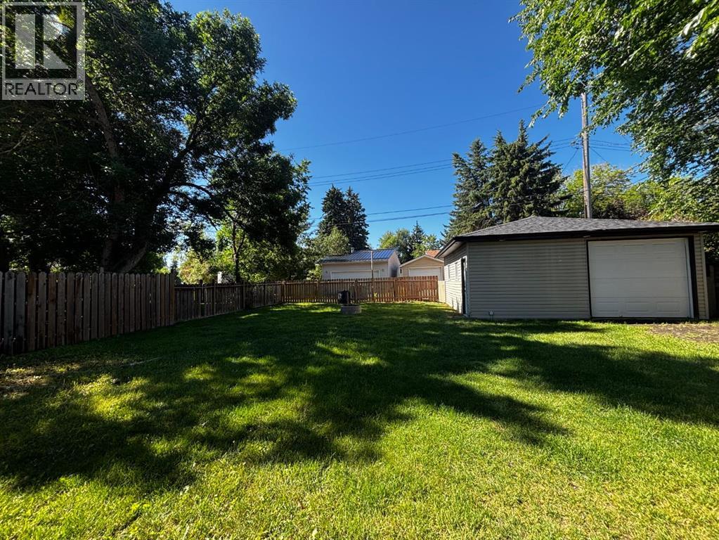 6031 Lacombe Way Sw, Calgary, Alberta  T3E 5T4 - Photo 40 - A2318640