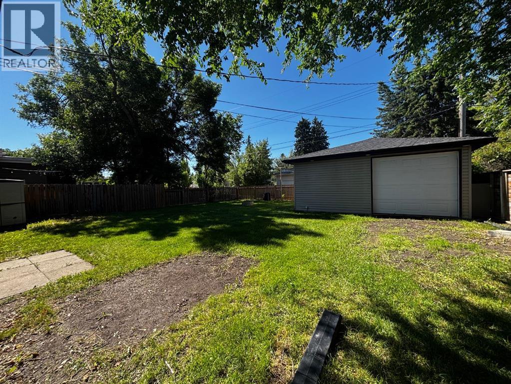 6031 Lacombe Way Sw, Calgary, Alberta  T3E 5T4 - Photo 42 - A2318640
