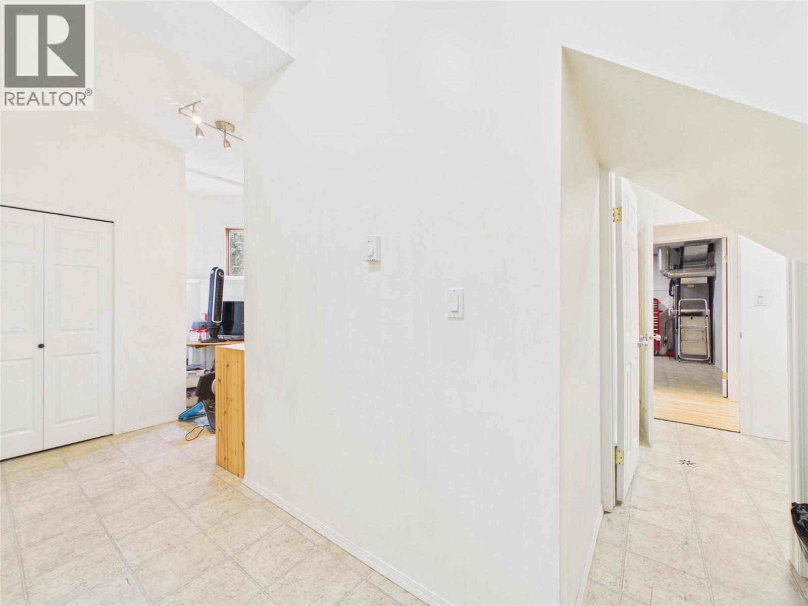 5740 Kennedy Road, Cranbrook, British Columbia V1C 7C1 - Photo 47 - 10396215