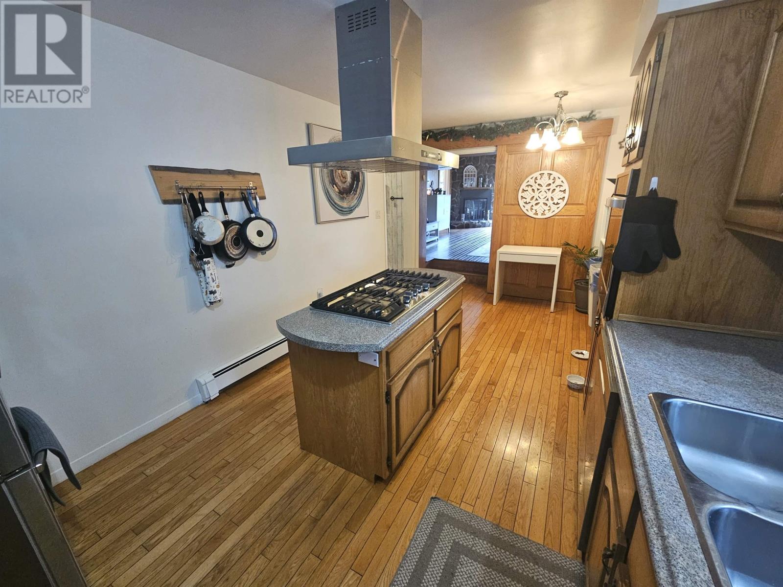 10 Morris Street, Springhill, Nova Scotia  B0M 1X0 - Photo 16 - 202615974