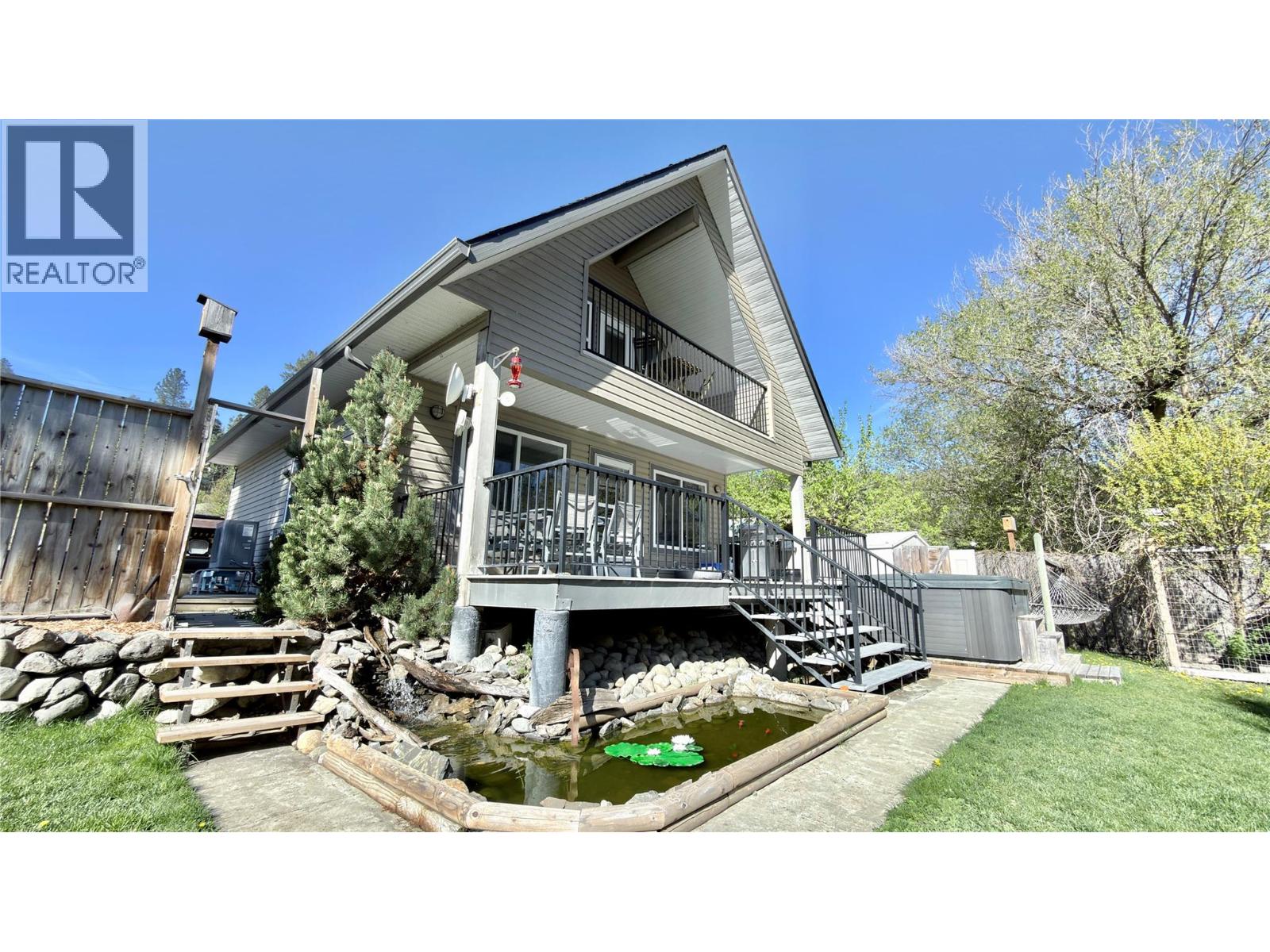 1606 33 Highway, Rock Creek, British Columbia  V0H 1Y0 - Photo 13 - 10385871