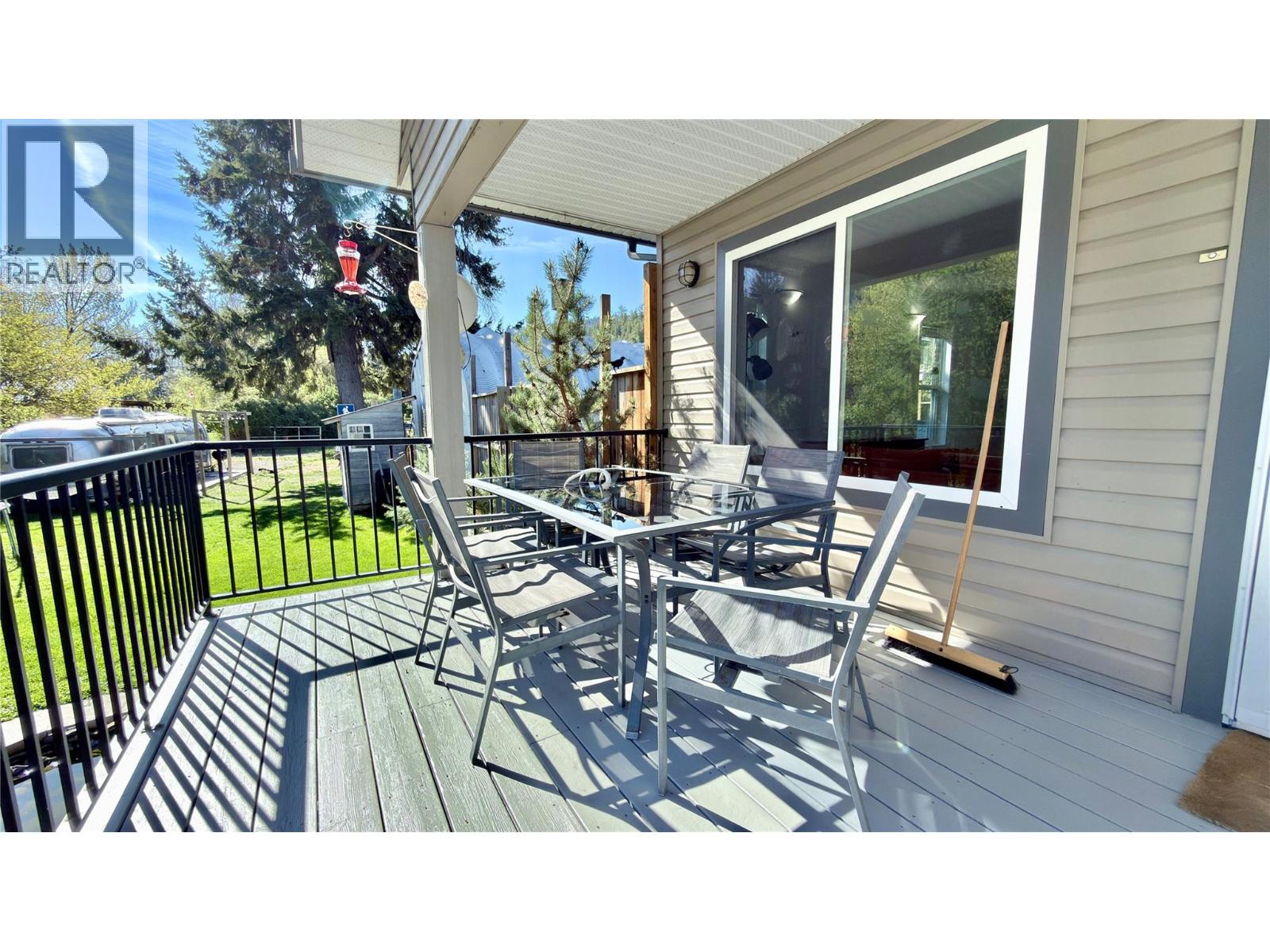 1606 33 Highway, Rock Creek, British Columbia  V0H 1Y0 - Photo 24 - 10385871