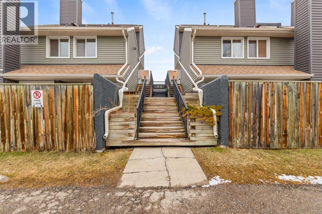 129, 46 Glamis Green Sw, Calgary, Alberta T2E 6S4 - Photo 2 - A2309322