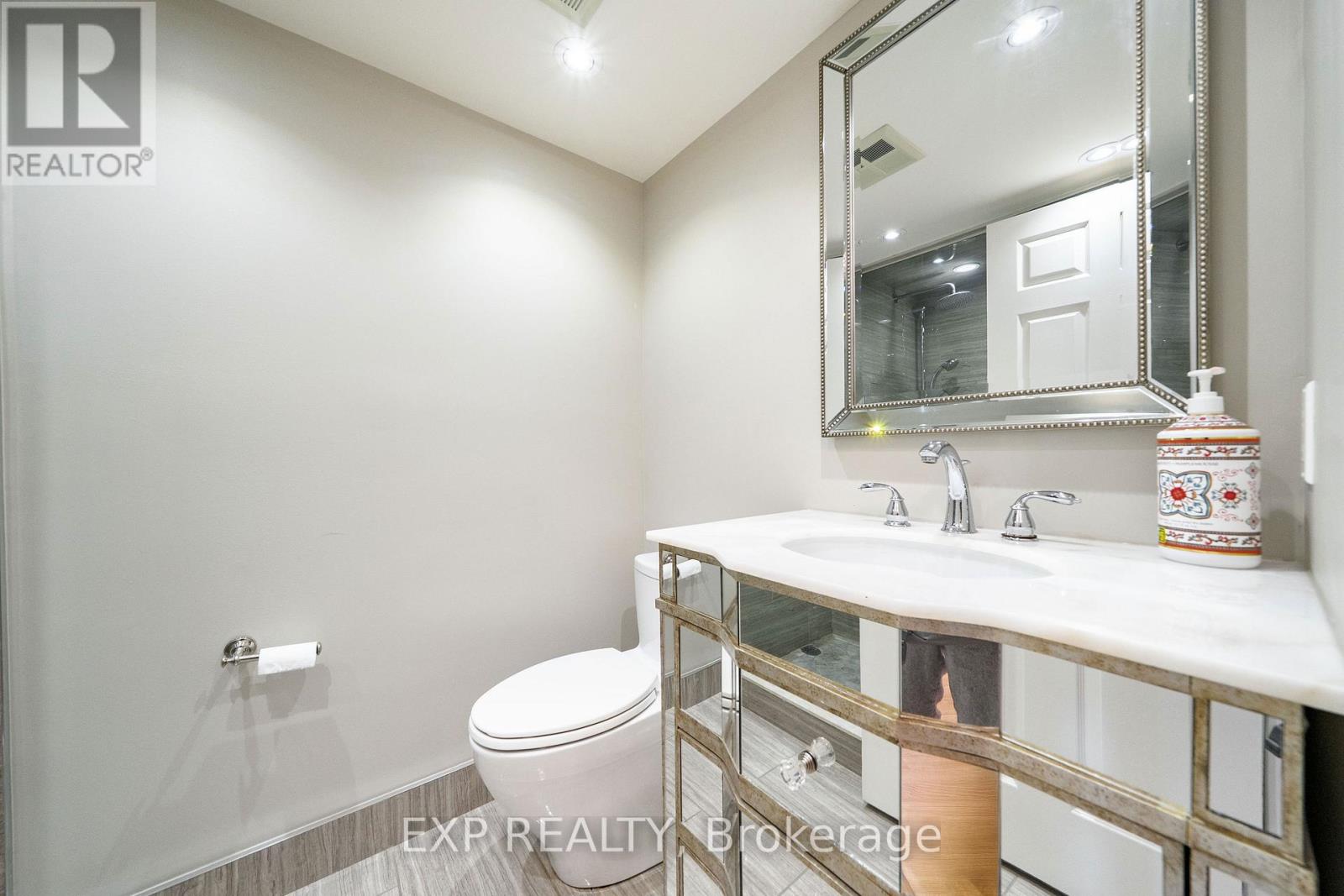 404 - 30 Harding Boulevard W, Richmond Hill, Ontario  L4C 9M3 - Photo 10 - N13618336