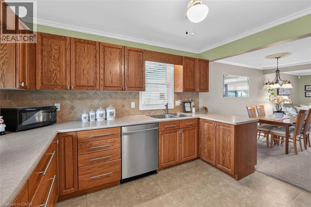 23 Lakeview Avenue, Grimsby, Ontario  L3M 3L9 - Photo 9 - 40851293