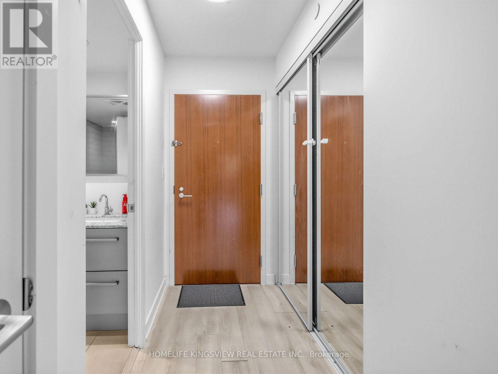 311 - 160 Flemington Road, Toronto, Ontario  M6A 0A9 - Photo 4 - W13618290
