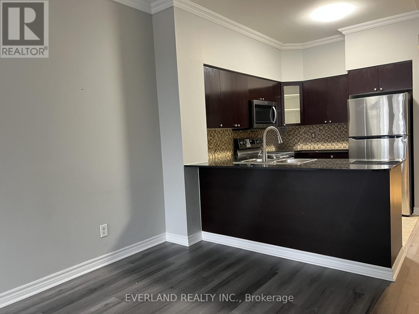 901 - 388 Prince Of Wales Drive, Mississauga, Ontario  L5B 0A1 - Photo 3 - W13618314