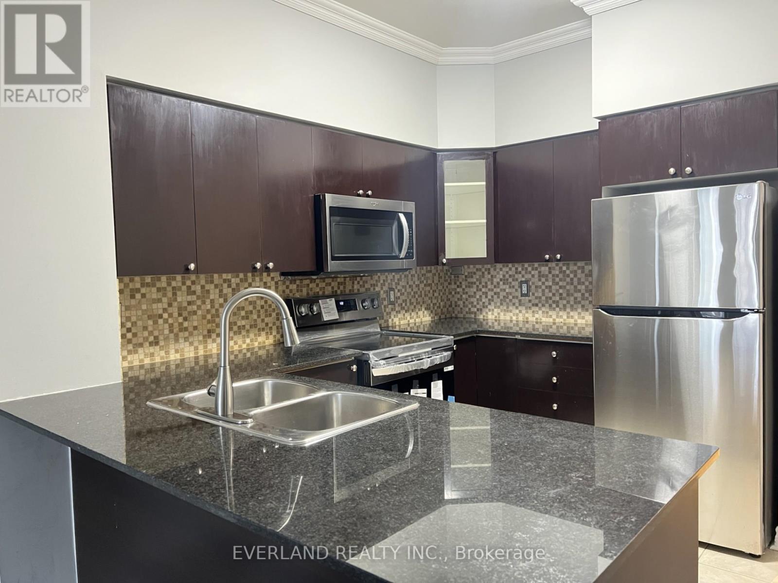 901 - 388 Prince Of Wales Drive, Mississauga, Ontario  L5B 0A1 - Photo 5 - W13618314