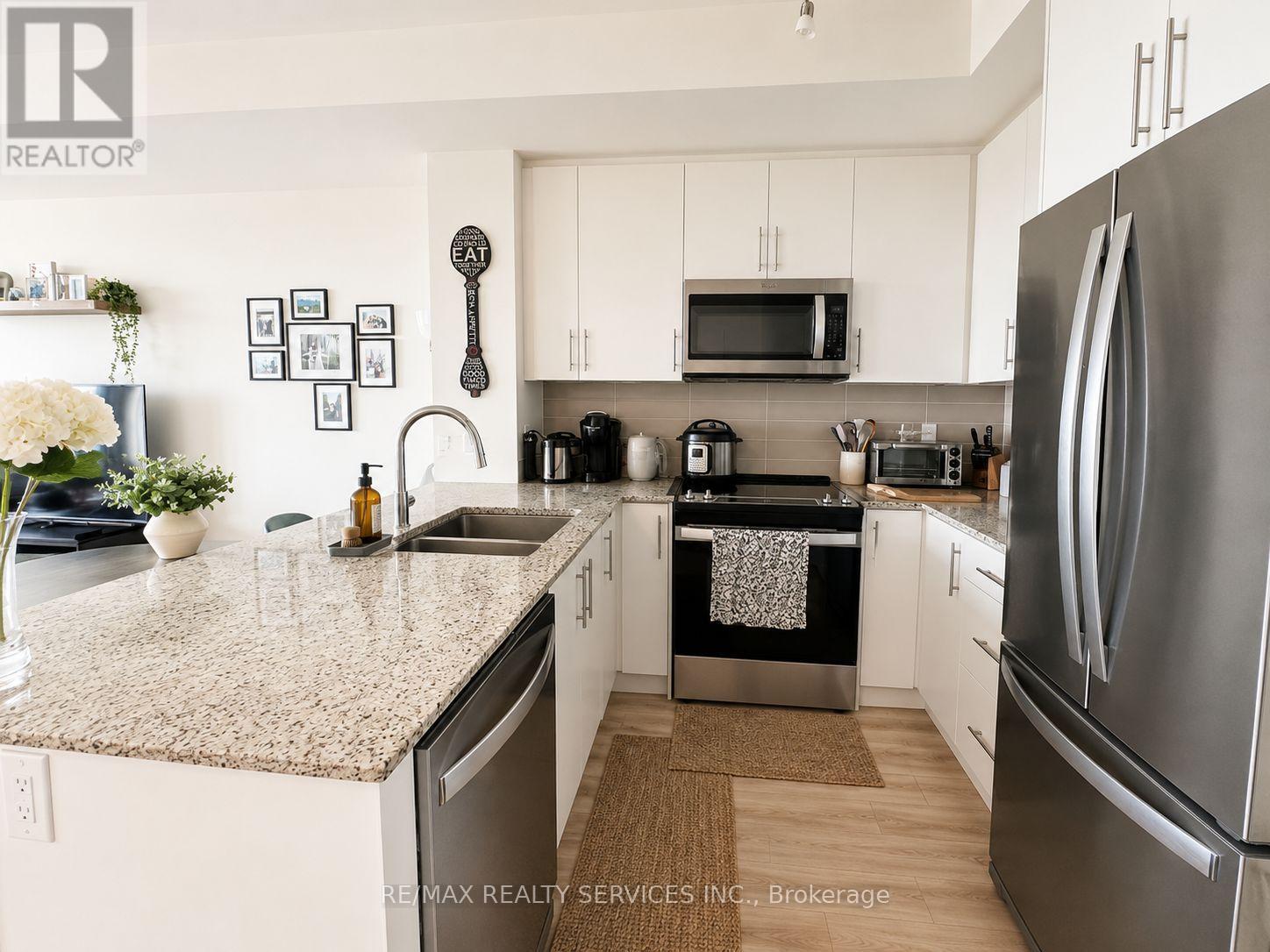 1106 - 345 Wheat Boom Drive, Oakville, Ontario  L6H 7X4 - Photo 4 - W13618318
