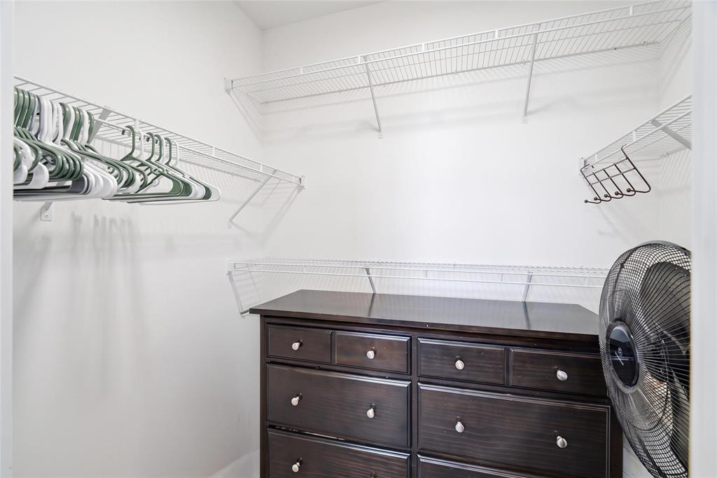 20 Indra Crescent, Winnipeg, Manitoba  R2R 2B4 - Photo 19 - 202618648