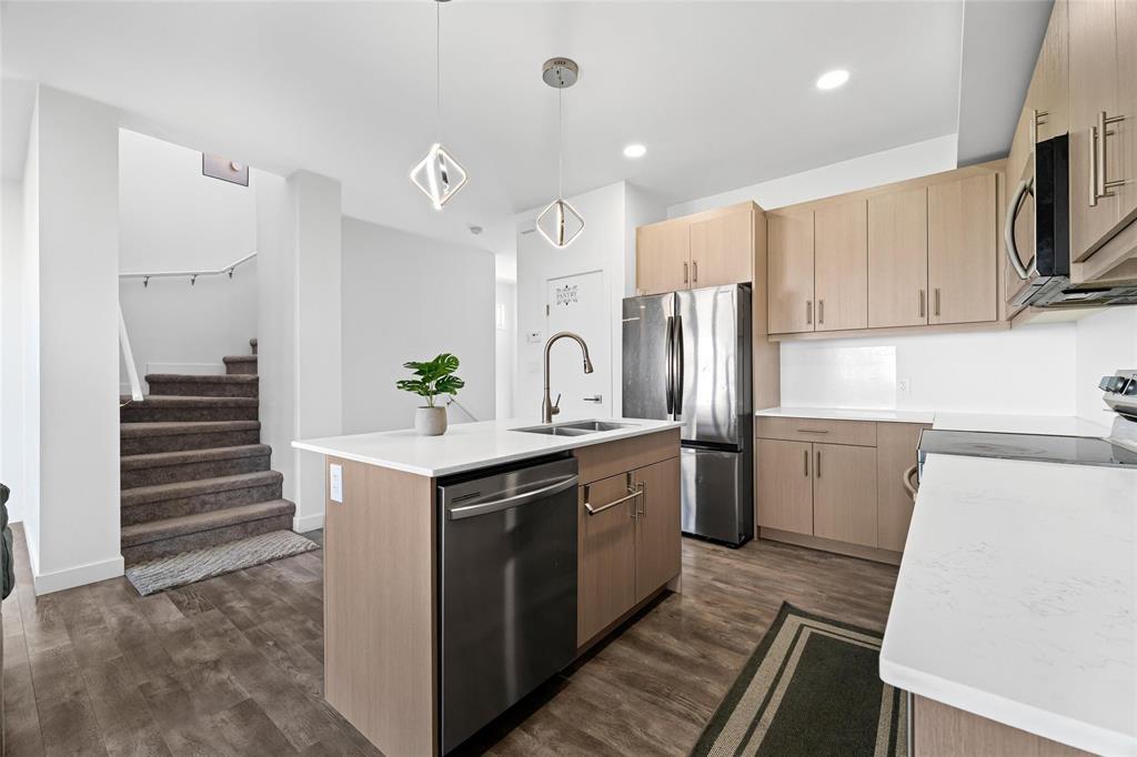 20 Indra Crescent, Winnipeg, Manitoba  R2R 2B4 - Photo 5 - 202618648