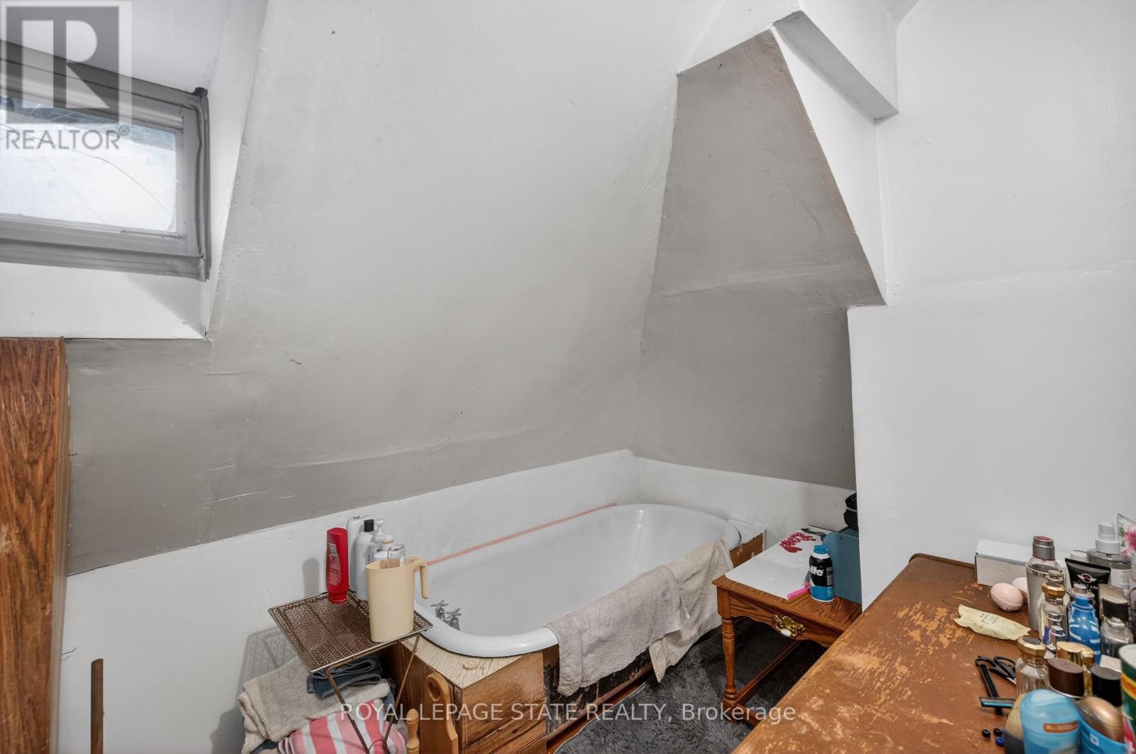 312 East 12th Street, Hamilton, Ontario  L9A 3Y1 - Photo 20 - X13618330