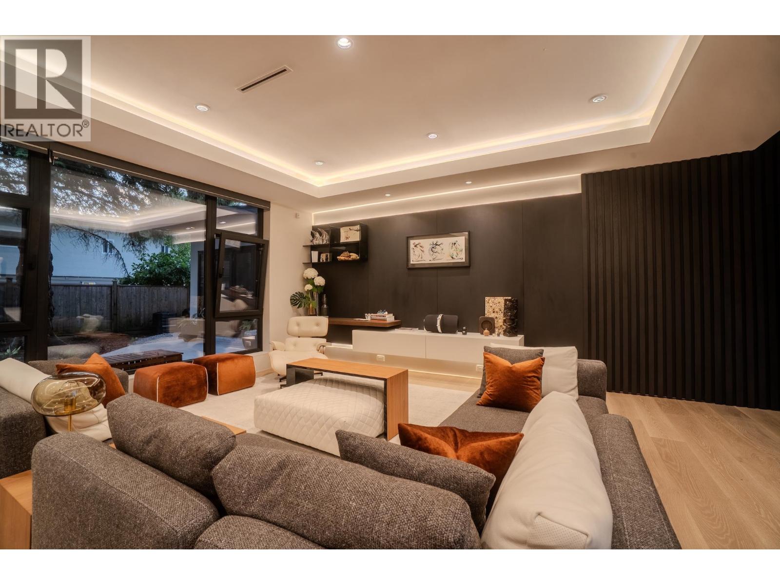 6320 Yeats Crescent, Richmond, British Columbia V7E 4C9 - Photo 3 - R3147335