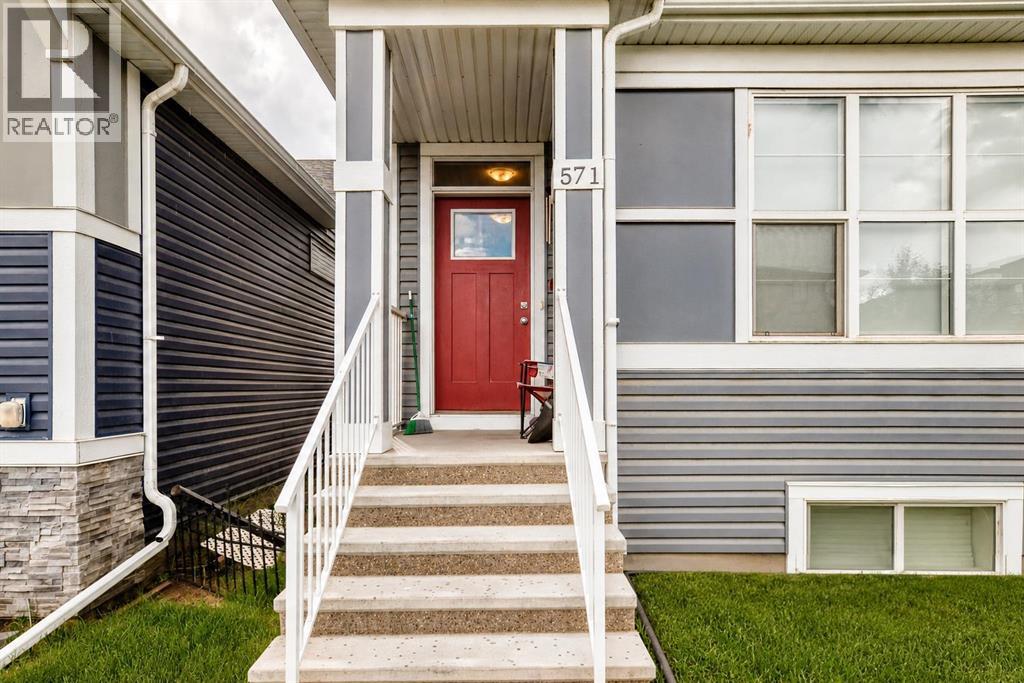 571 Seton Circle Se, Calgary, Alberta  T3M 3G8 - Photo 4 - A2319021