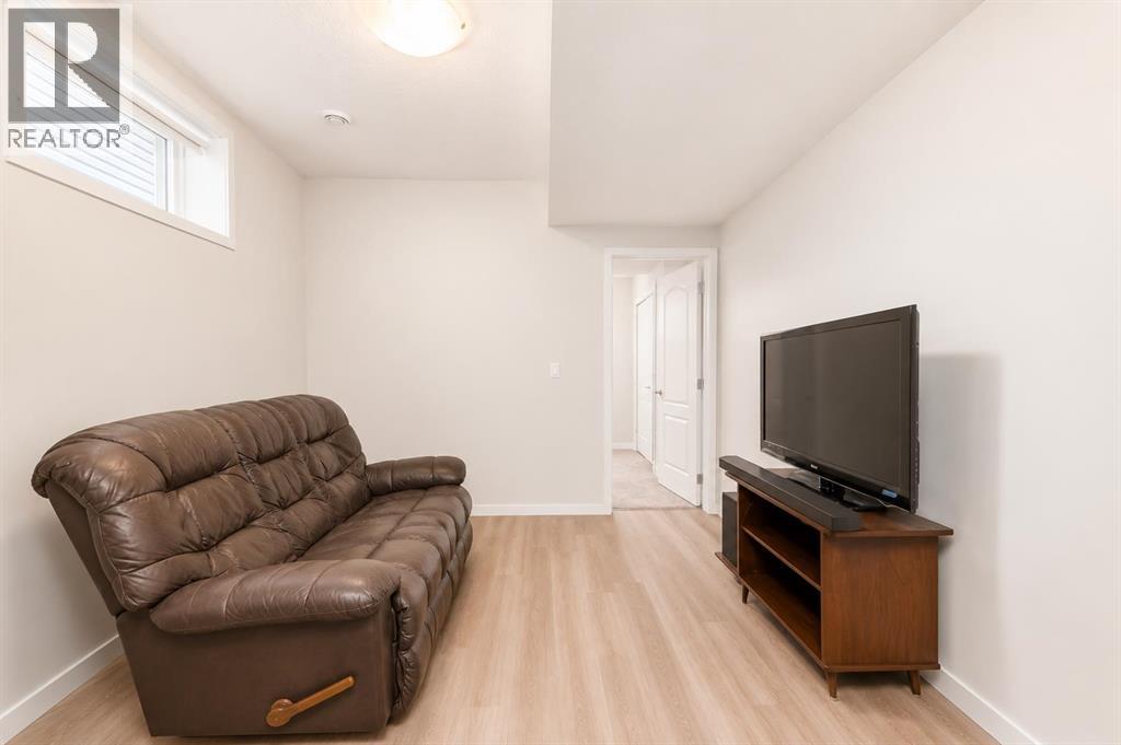 571 Seton Circle Se, Calgary, Alberta  T3M 3G8 - Photo 36 - A2319021