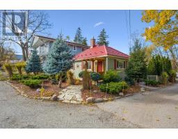 32 HOLLY TRAIL, Puslinch, Ontario