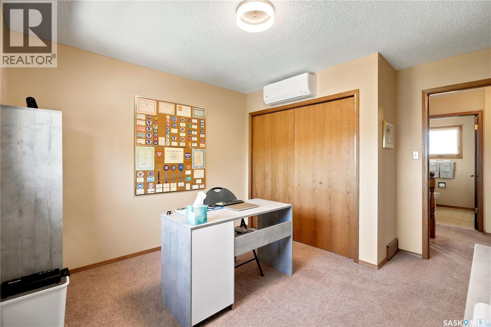 6112 Brunskill Place, Regina, Saskatchewan  S4T 7W7 - Photo 32 - SK043992