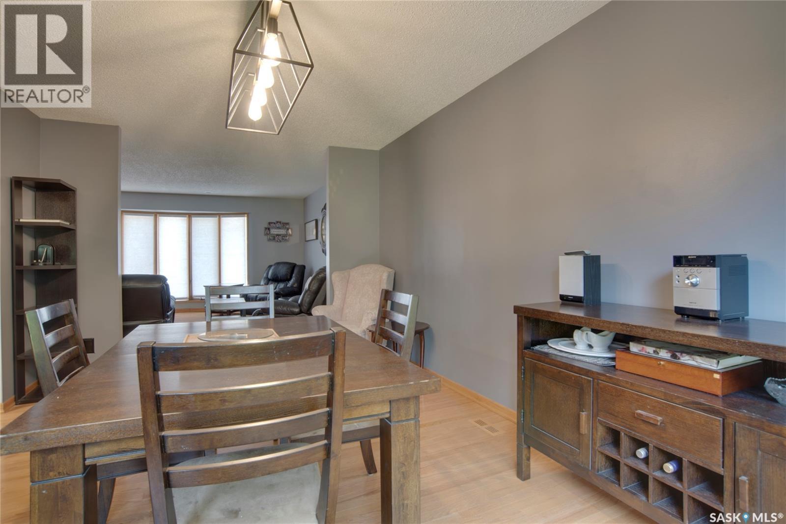 407 Chitek Crescent, Saskatoon, Saskatchewan  S7K 5C1 - Photo 7 - SK043991