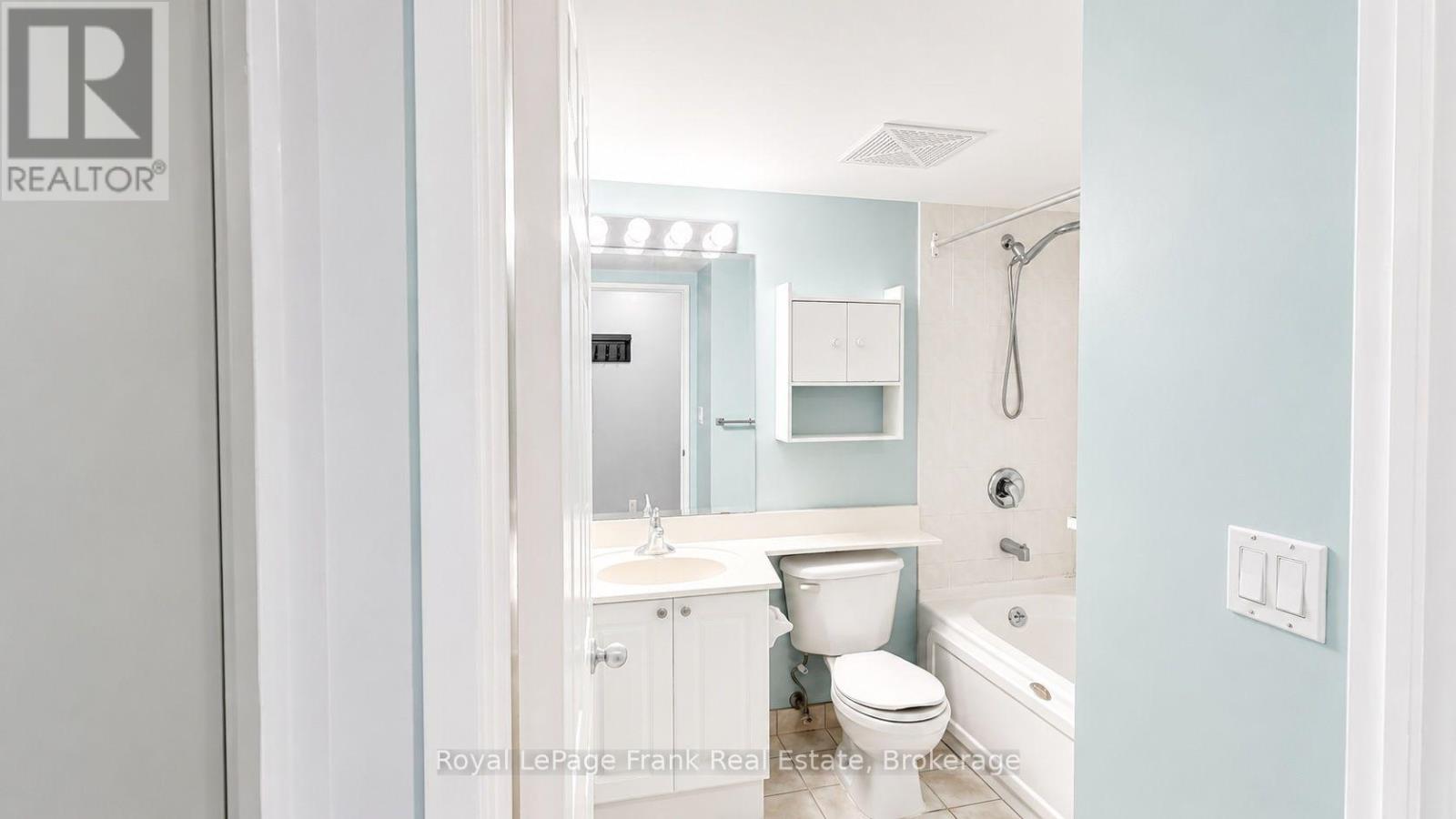 1002 - 1 Lee Centre Drive, Toronto, Ontario  M1H 3J2 - Photo 10 - E13618558