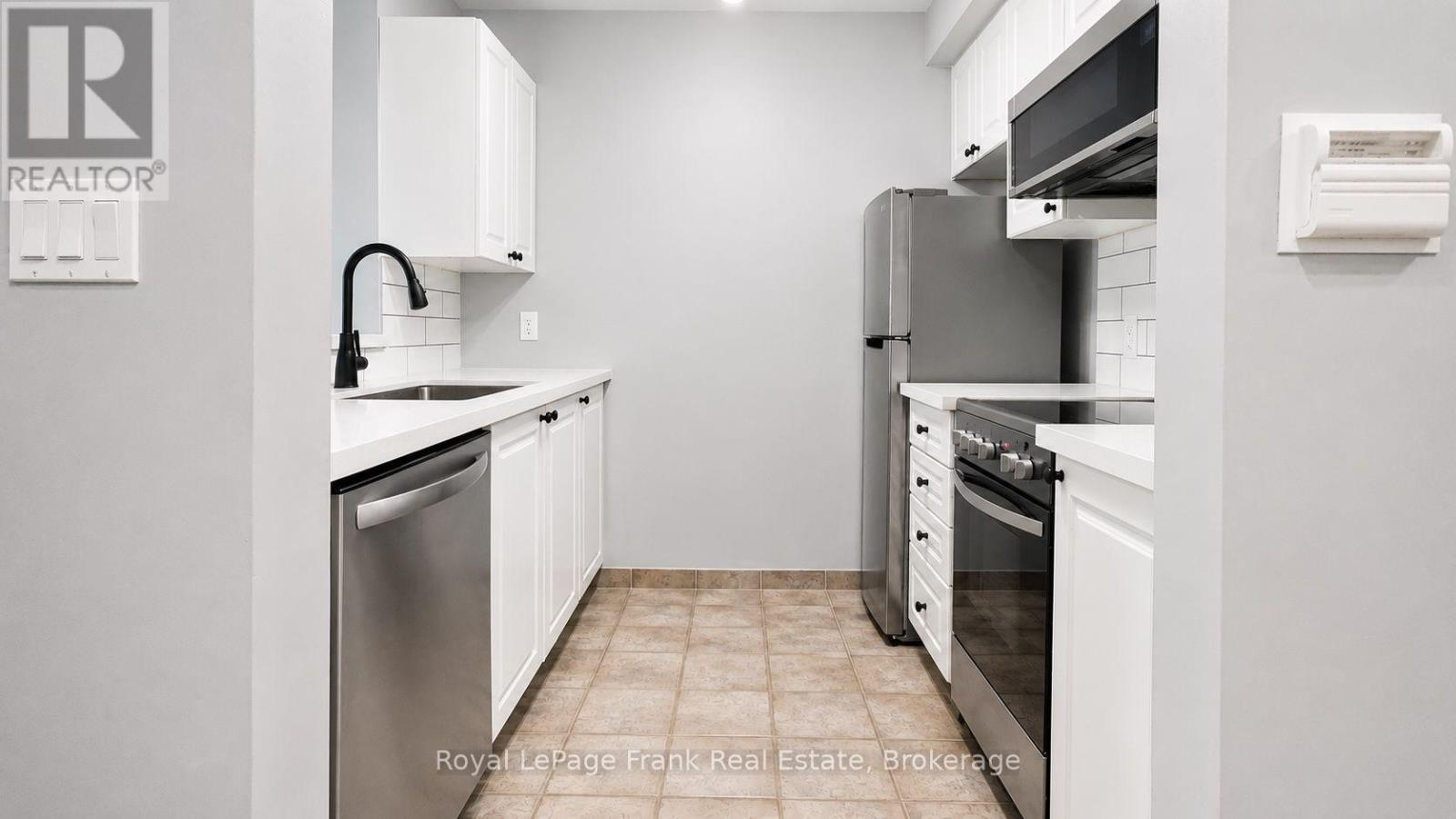 1002 - 1 Lee Centre Drive, Toronto, Ontario  M1H 3J2 - Photo 13 - E13618558