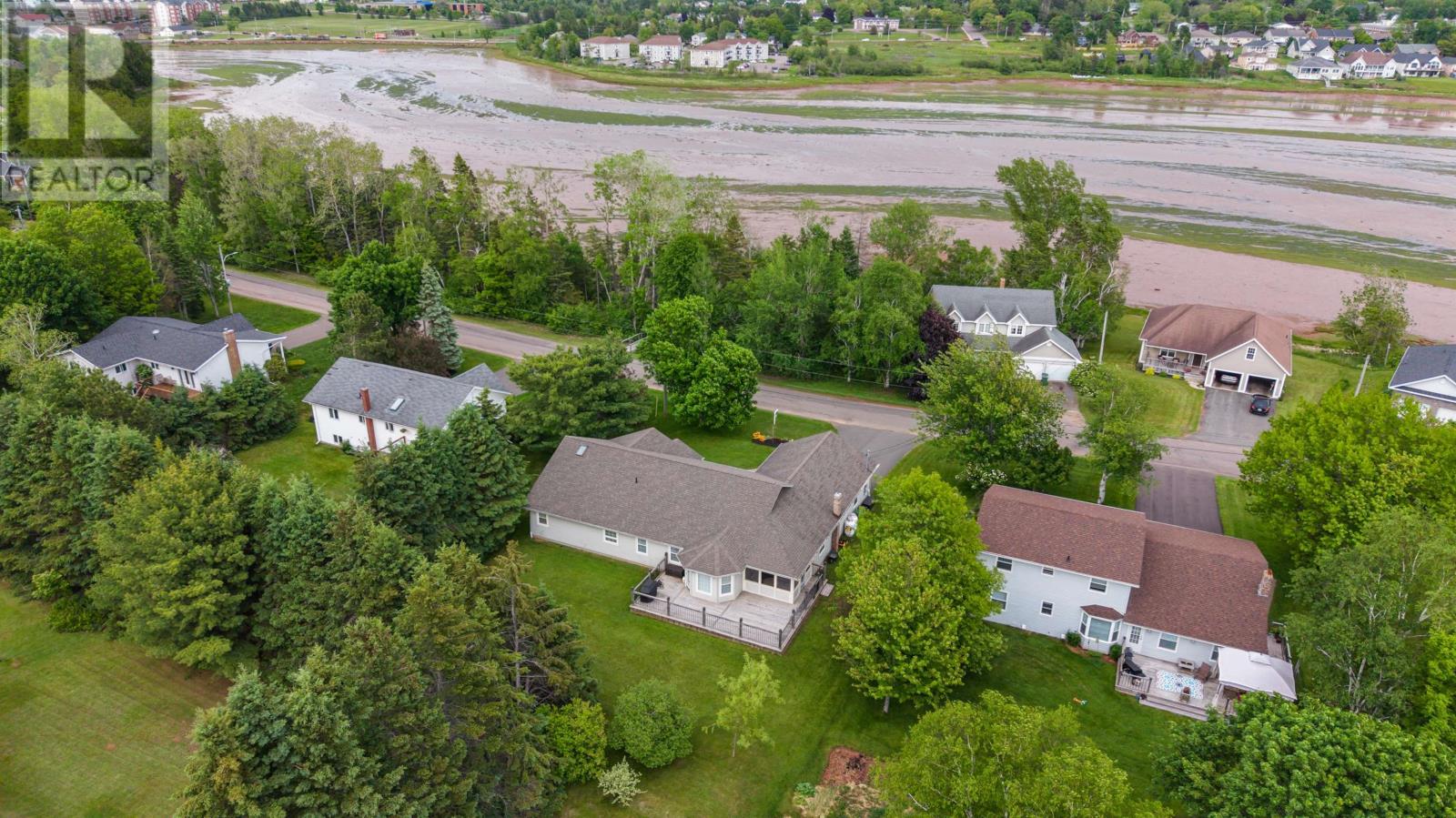 77 Parkside Drive, Charlottetown, Prince Edward Island  C1E 1M8 - Photo 38 - 202614232
