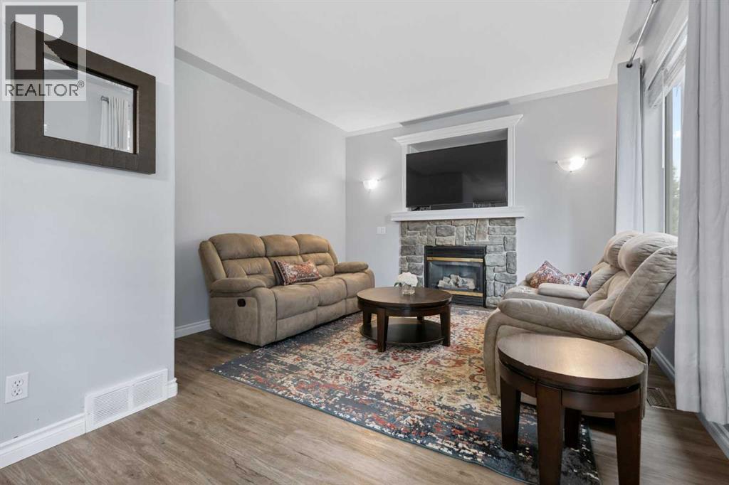 210 Highwood Village Place Nw, High River, Alberta  T1V 1N3 - Photo 8 - A2332168