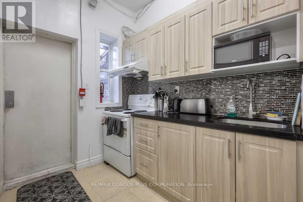 #b - 324 Spadina Avenue, Toronto, Ontario  M5T 2E7 - Photo 8 - C13234440