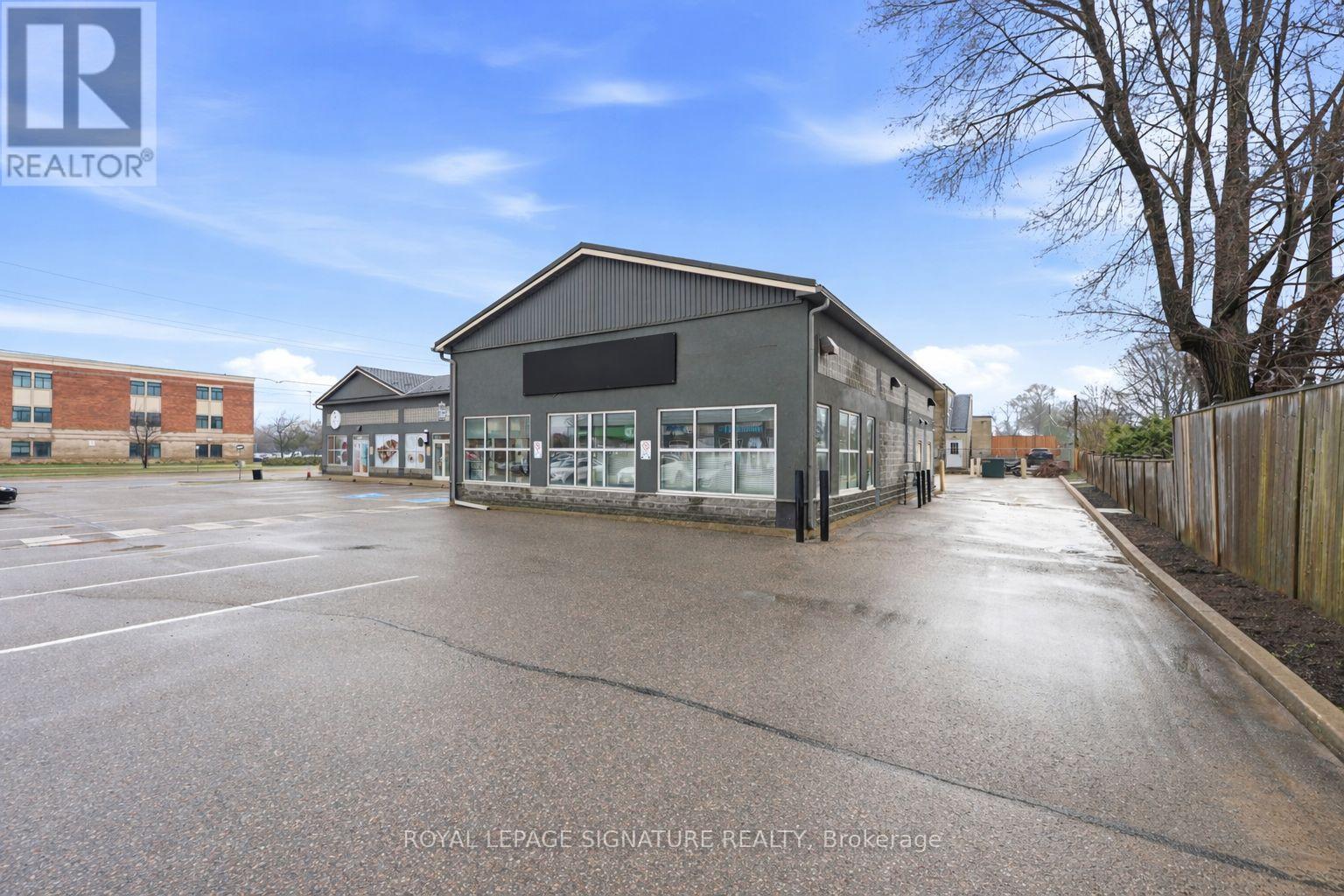 158 Guelph Street, Halton Hills, Ontario  L7G 4A6 - Photo 8 - W13617814