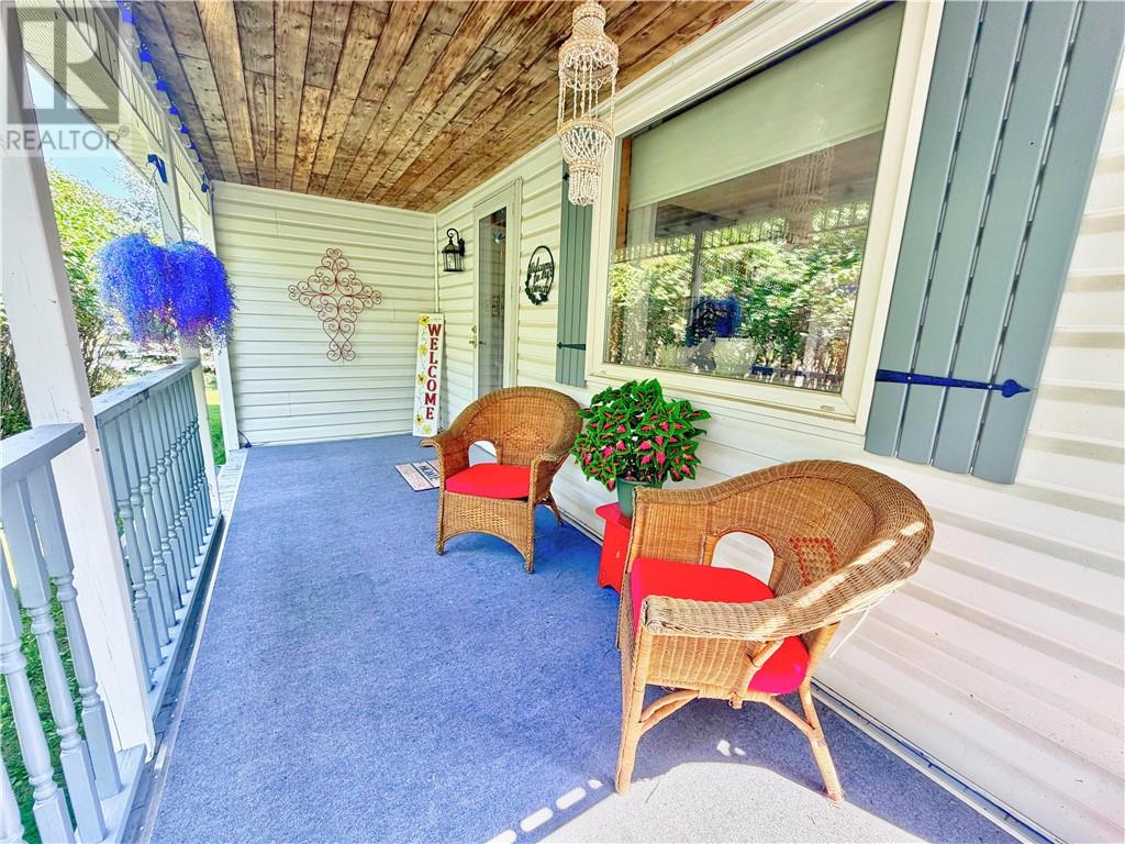 24 Gore Street, Manitoulin Island, Ontario  P0P 1H0 - Photo 4 - 2129497