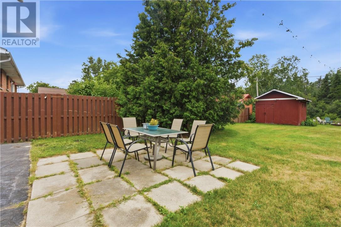 3197 Elm Street, Val Caron, Ontario  P3N 1G1 - Photo 17 - 2129523
