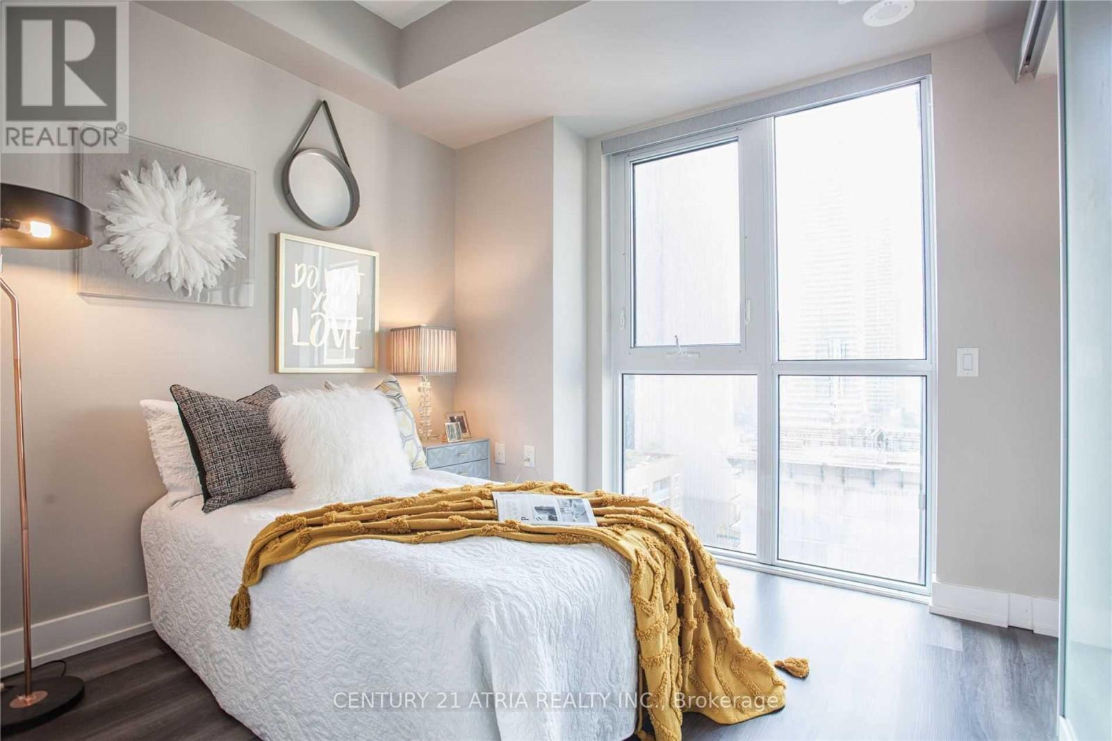 1805 - 7 Grenville Street, Toronto, Ontario  M4Y 1A1 - Photo 16 - C13618394