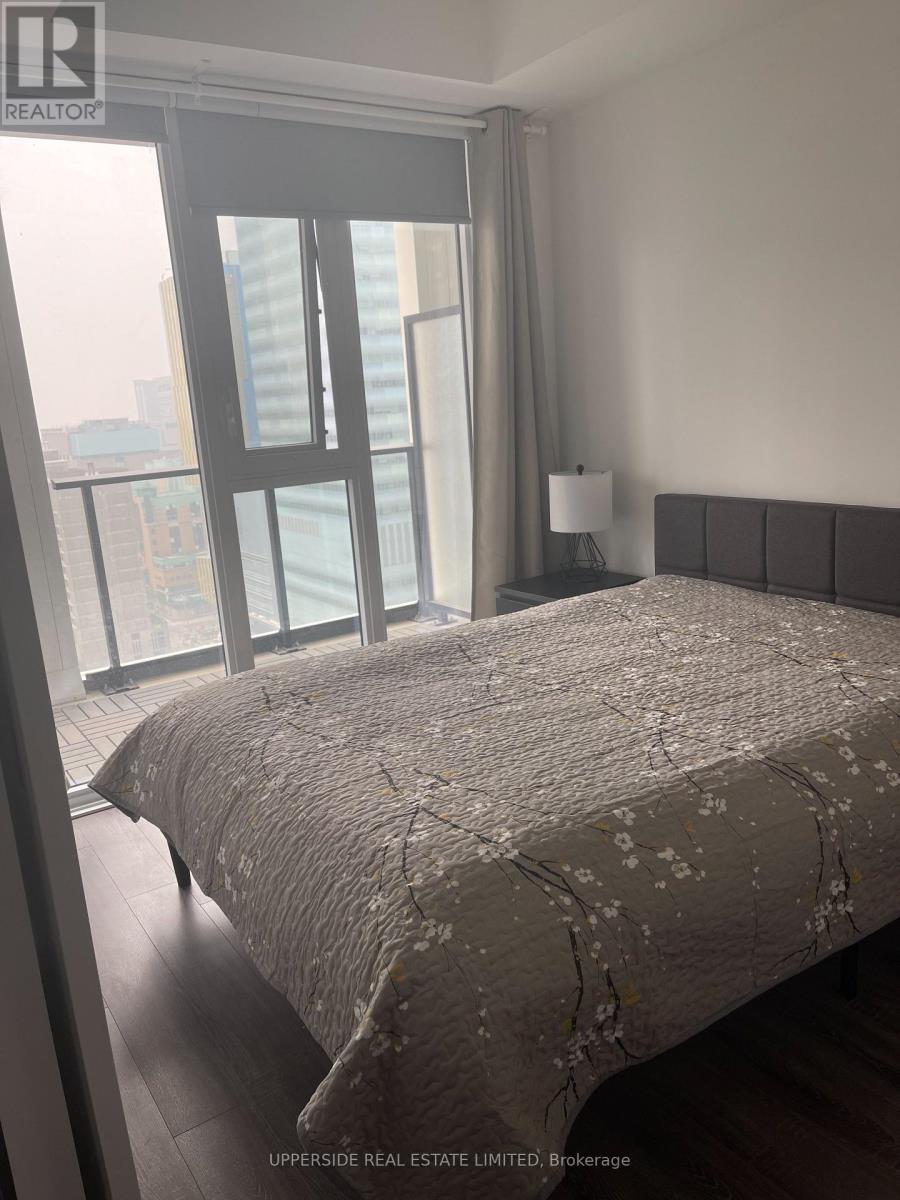 1813 - 20 Edward Street, Toronto, Ontario  M5G 1C9 - Photo 3 - C13618488